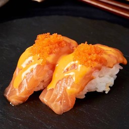 แซลมอลซอสสไปซี่