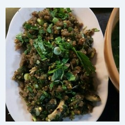 ลาบคั่วเนื้อ