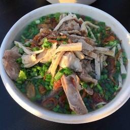 เกาเหลาก๋วยจั๊บญวน