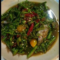 ตำถั่วปูปลาร้าปลาร้าดิบต่อน