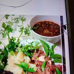 จุ๊เนื้อ+ผ้าริ้วขาวแจ่วขม