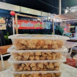 แคปหมูทอดใหม่ๆหอมๆ