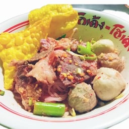 ก๋วยเตี๋ยวหมูเนื้อต้มยำแห้งรสเด็ดต้องลอง