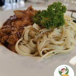 สปาเก็ตตี้เส้นแบนและกลม