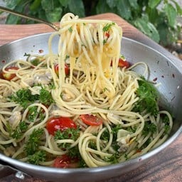 สปาเก็ตตี้วองโกเล่หอยลาย สดชื่นละมุนทุกสัมผัส