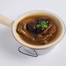 ขาห่านน้ำแดง 红烧鹅掌