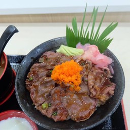 ชุดข้าวหน้าเนื้อวากิว