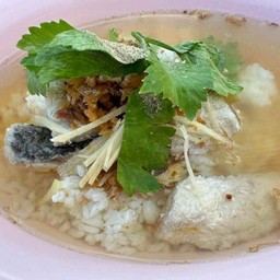 ก๋วยจั๊บญวนคุณยาย By อุบลฯ