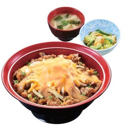 ข้าวหน้าเนื้อย่างชีสลาวา และชุดสุดคุ้ม