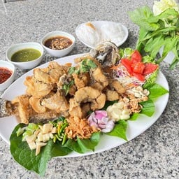 เมี่ยงปลากะพงทอด  မိန့်ပါကဖုံးကြော်