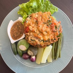 ข้าวไข่เจียวทรงเครื่อง+น้ำพริกกะปิ+ผัก