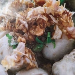 ลูกชิ้นลวก