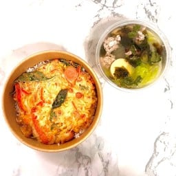 เซ็ตข้าวคลุกน้ำพริกกะปิ+ไข่เจียวทรงเครื่อง+แกงจืดแถมฟรีน้ำสมุนไพร