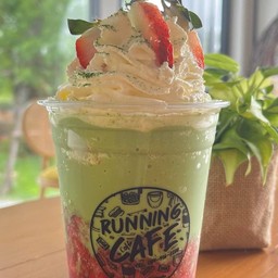 STRAWBERRY MATCHA มัทฉะสตอเบอรี่
