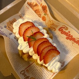 Strawberry whipped-cream