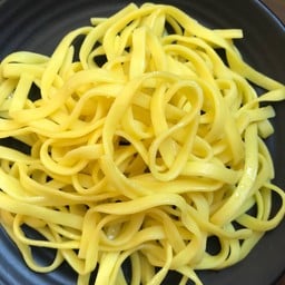 เส้นข้าวซอยเปล่า