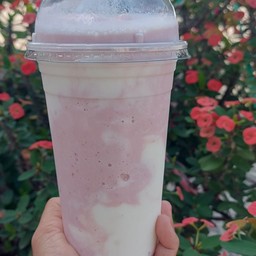 สตรอเบอร์รี่ปั่นโยเกิร์ต