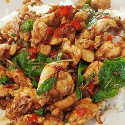 ข้าวราดกระเพราไก่