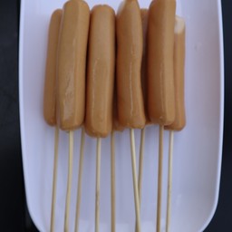 ไส้กรอกหนังกรอบ