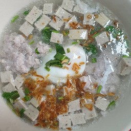 จั๊บวุ้นเส้น(ฟรีไข่)