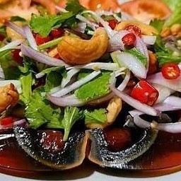 ยำไข่เยี่ยวม้า