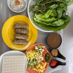 แหนมเนือง