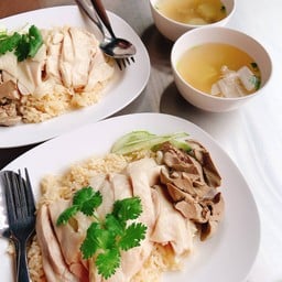 หมื่นท้าวโภชนา ข้าวมันไก่ - ในเมือง