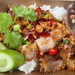 หมูกรอบ คั่วพริกเกลือ