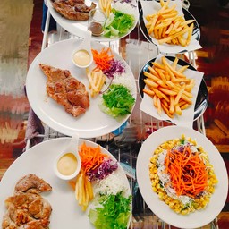 The Creek (ร้านกาแฟบ้านต้นไม้) ดอยเต่า
