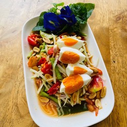 ส้มตำไทยไข่เค็ม