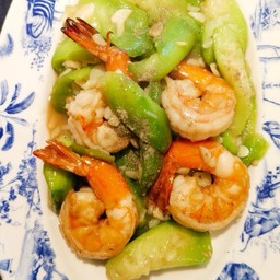 บวบผัดกุ้งสด