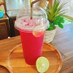 น้ำแดงมะนาวโซดา