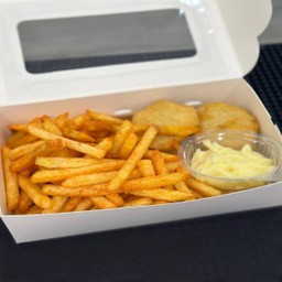 Combo A เฟรนฟราย + นักเก็ต 6 ชิ้น