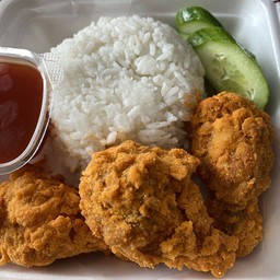 ข้าวไก่ทอดวิงซ์แซ่บ