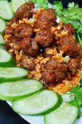 หมูทอดกระเทียม (กับข้าว)