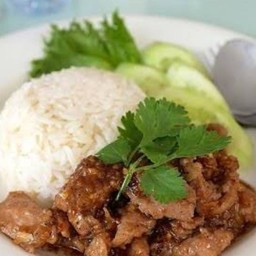 หมูกระเทียม