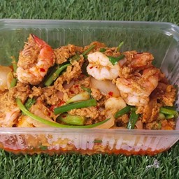 ทะเลผัดผงกะหรี่    เป็นกับข้าว