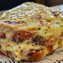 Minnie's cafe & restaurant Chaengwattana
