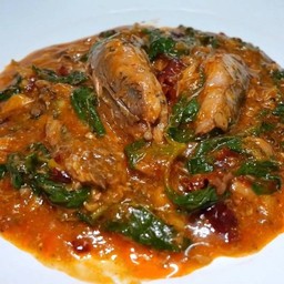 ข้าวราดผัดกะเพราปลากระป๋อง