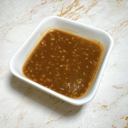 น้ำสลัดงาญี่ปุ่น