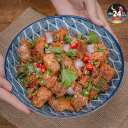 ลาบหมูกรอบ