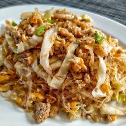 ข้าวราดผัดวุ้นเส้นใส่ไข่