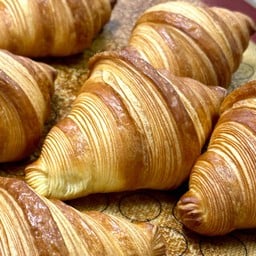 AOP Butter Croissant ครัวซองต์เนยสด