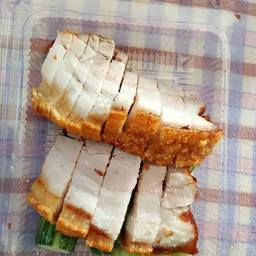 หมูกรอบ