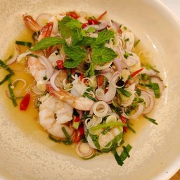 ยำกุ้งสด