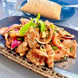 น้ำตกเนื้อโคขุน