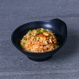 ข้าวผัดกระเทียม