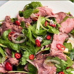 ยำเนื้อลวกสมุนไพร