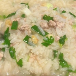 ข้าวต้มหมูสับ