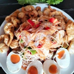 ร้านสมพงษ์ คนหมุนไก่